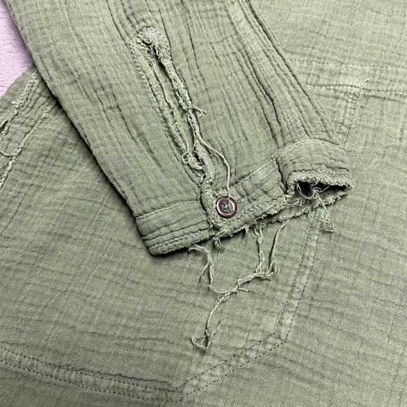 We The Free Summer Daydream Button Down Larger Green Long Oversized Raw Hem Boho - Picture 5 of 8